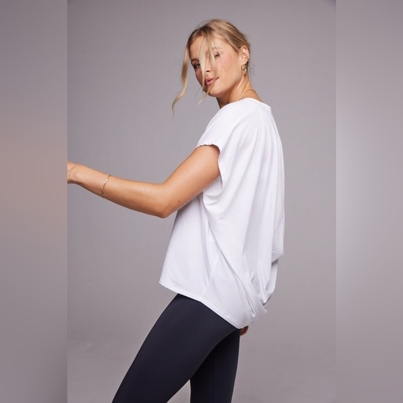 Onzie Drop Back Top - Picture 3 of 15